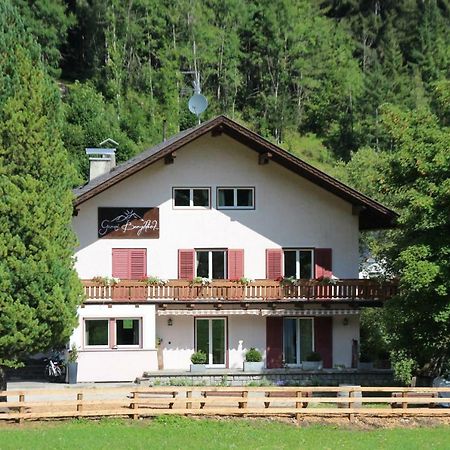 Hotel Garni Bergblick Braies  Exterior foto