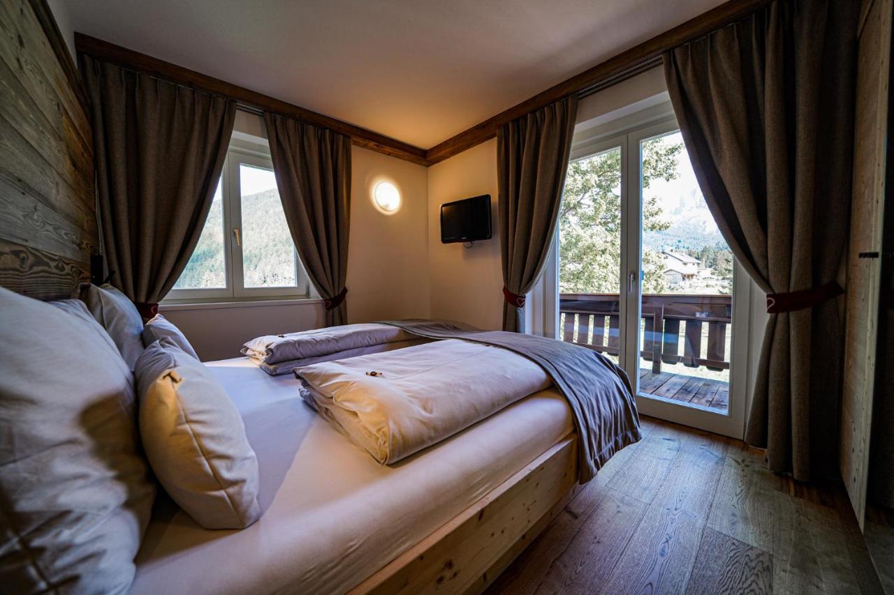 Hotel Garni Bergblick Braies  Exterior foto