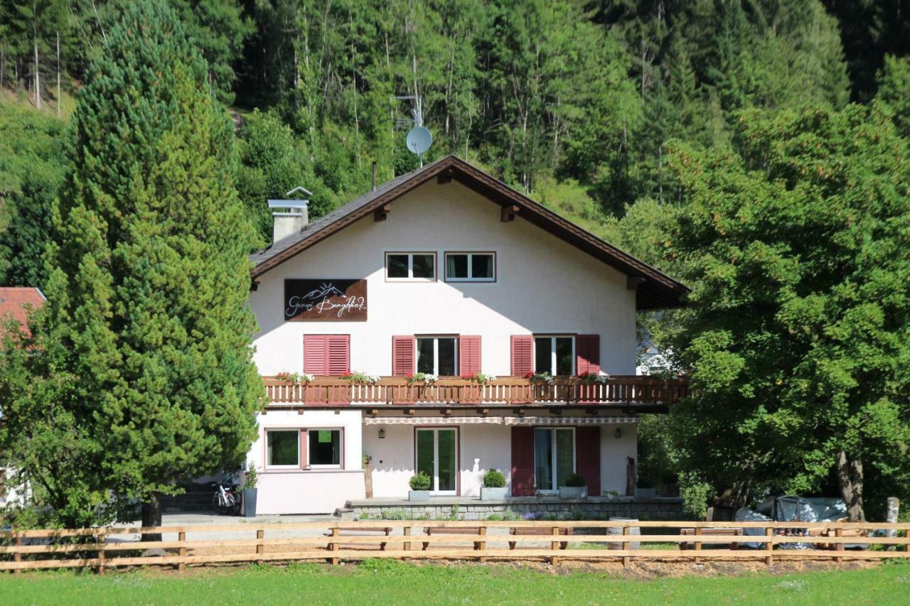 Hotel Garni Bergblick Braies  Exterior foto